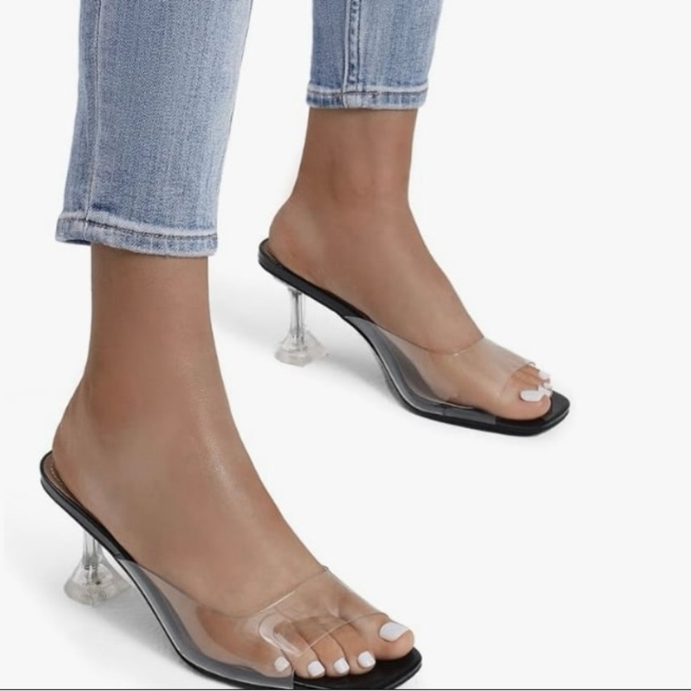 Dream Paris Clear/Black Sandals